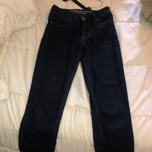 Women’s size 0 dark wash skinny jean